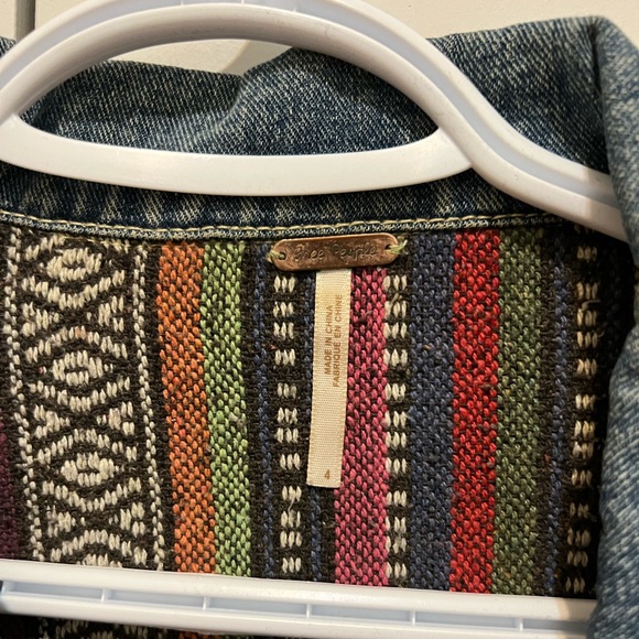 Free People jean jacket with stitching. Size 4 - Picture 2 of 3